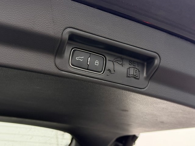 Used 2025 Ford Explorer ST-Line - photo 25