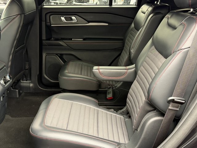 Used 2025 Ford Explorer ST-Line - photo 26