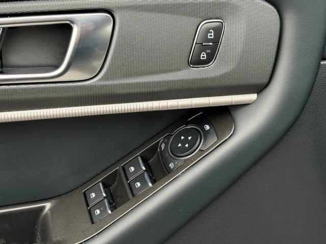 Used 2025 Ford Explorer ST-Line - photo 43
