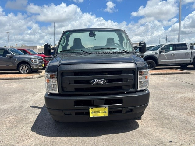 New 1996 Ford E-450 Cutaway - photo 3