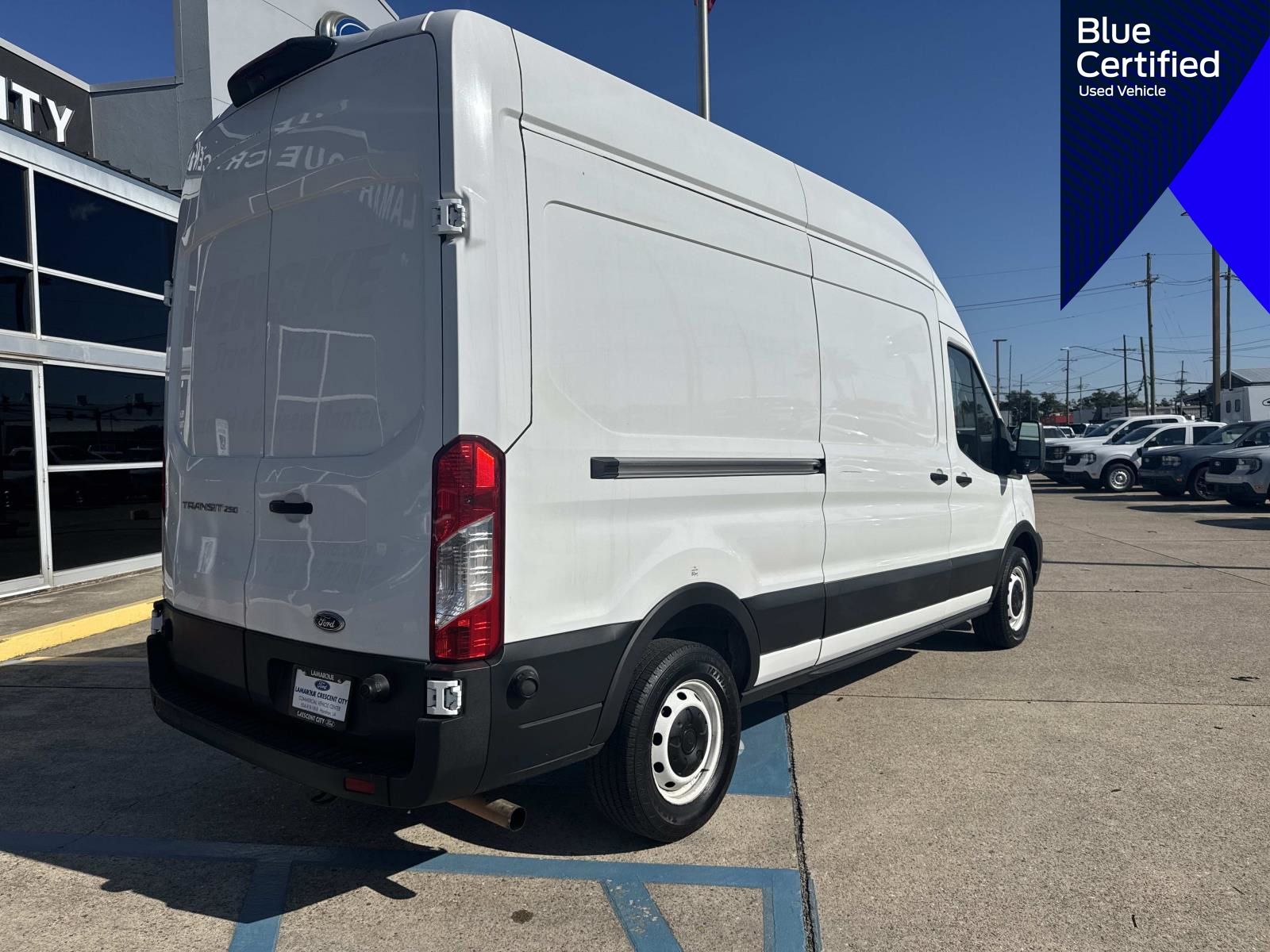 Used 2022 Ford Transit 250 High Roof Empty Cargo Van - photo 18