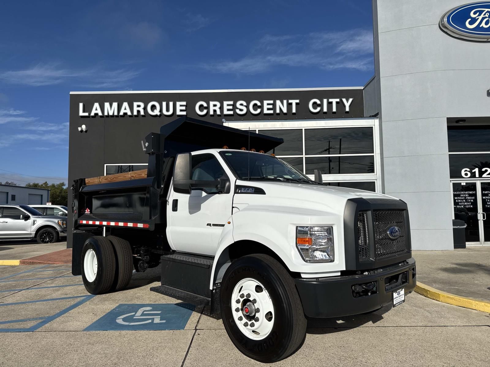 Used 2025 Ford F-650 Regular Cab Cab Chassis - photo 36