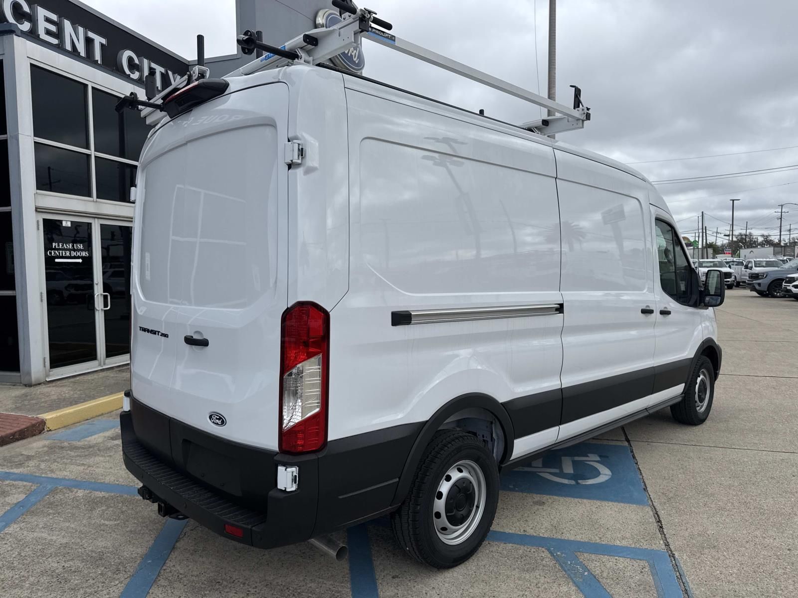 New 2026 Ford Transit 250 Medium Roof Empty Cargo Van - photo 4