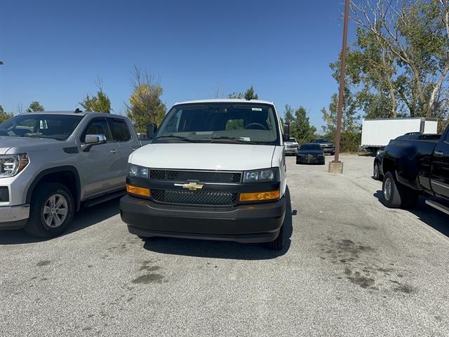 New 2025 Chevrolet Express 2500 - photo 2
