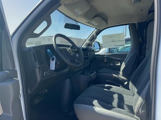 New 2025 Chevrolet Express 2500 Empty Cargo Van - photo 5