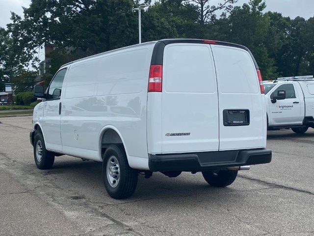 New 2025 Chevrolet Express 3500 Empty Cargo Van - photo 7