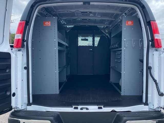 New 2025 Chevrolet Express 2500 Empty Cargo Van - photo 9