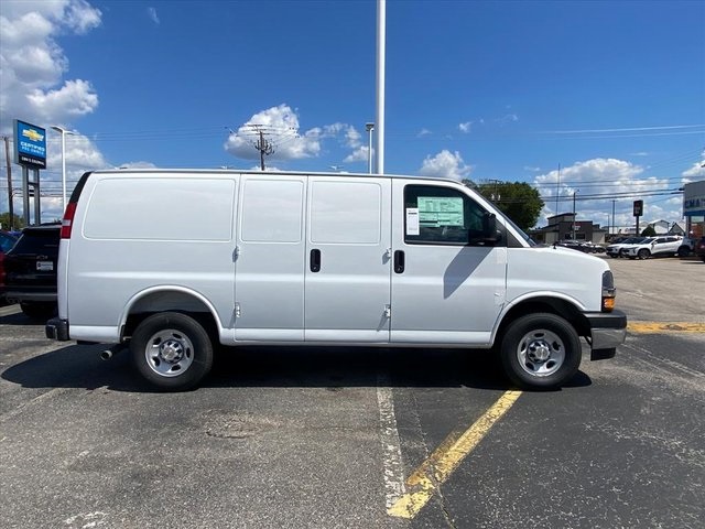 New 2025 Chevrolet Express 2500 - photo 2