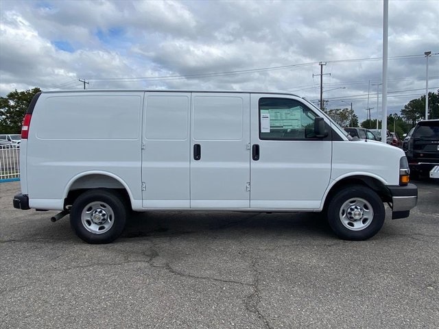 New 2025 Chevrolet Express 2500 - photo 2