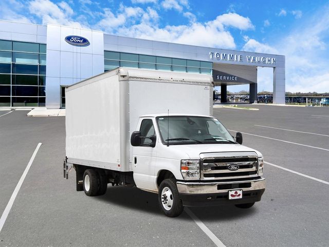 New 2027 Ford E-350 Cutaway - photo 6