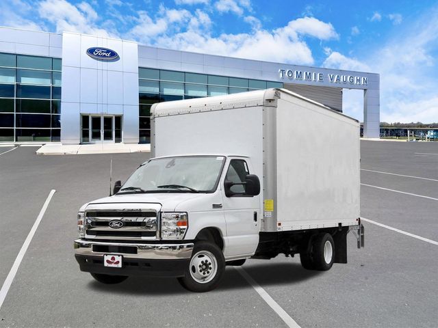 New 2027 Ford E-350 - photo 1
