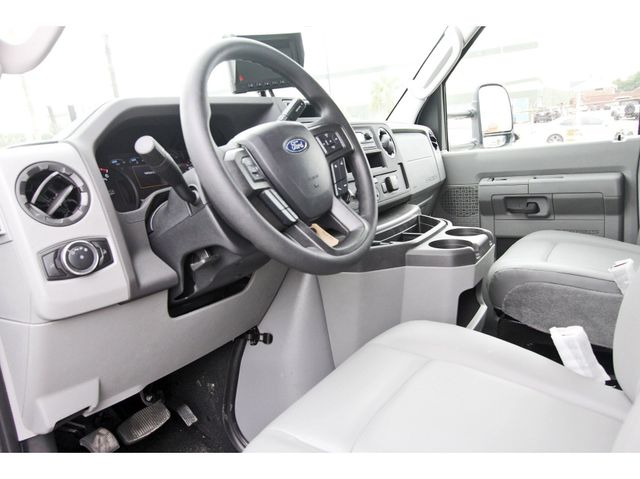 New 2027 Ford E-350 Cutaway - photo 8