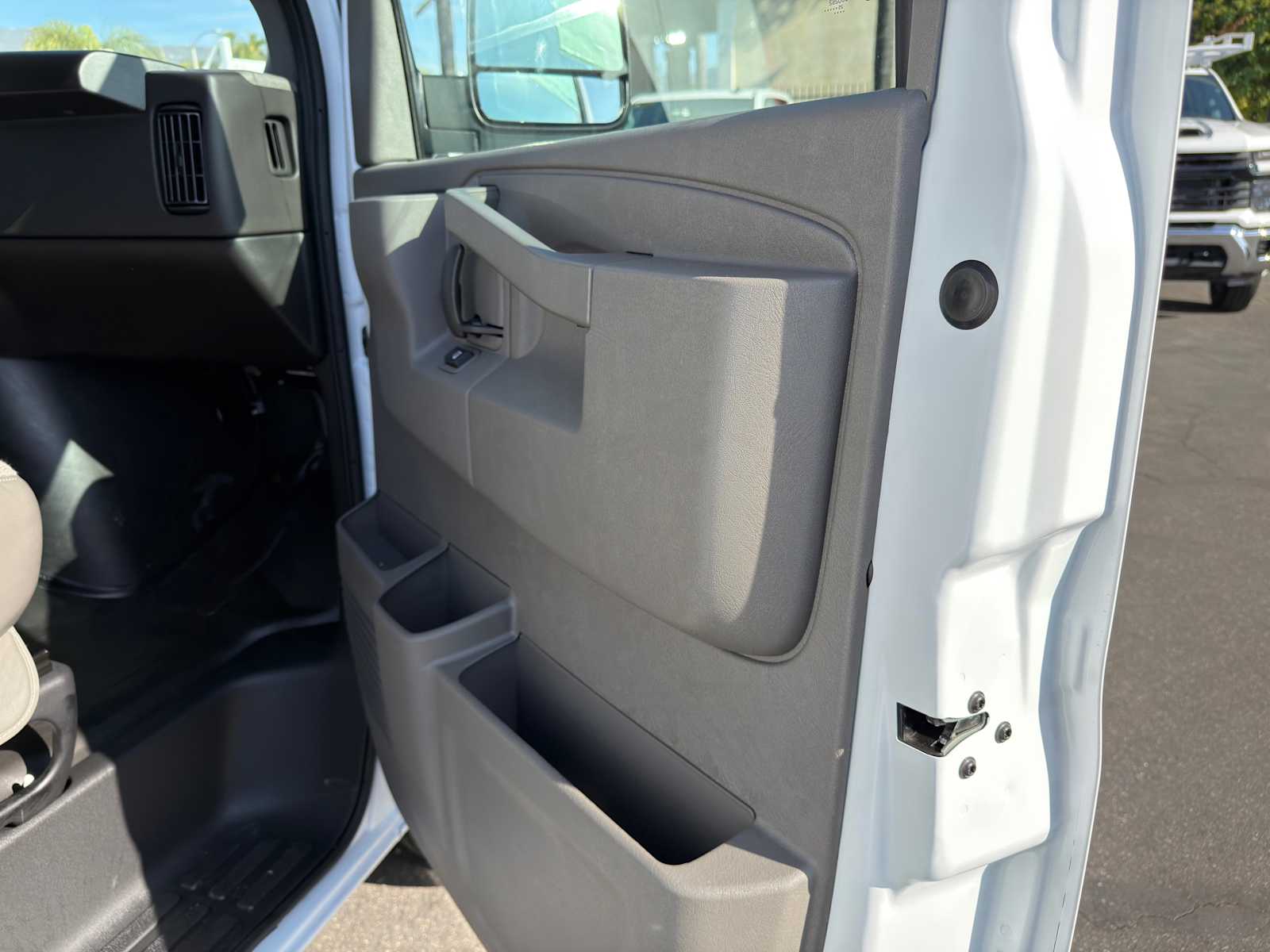 New 2025 Chevrolet Express 2500 Empty Cargo Van - photo 25