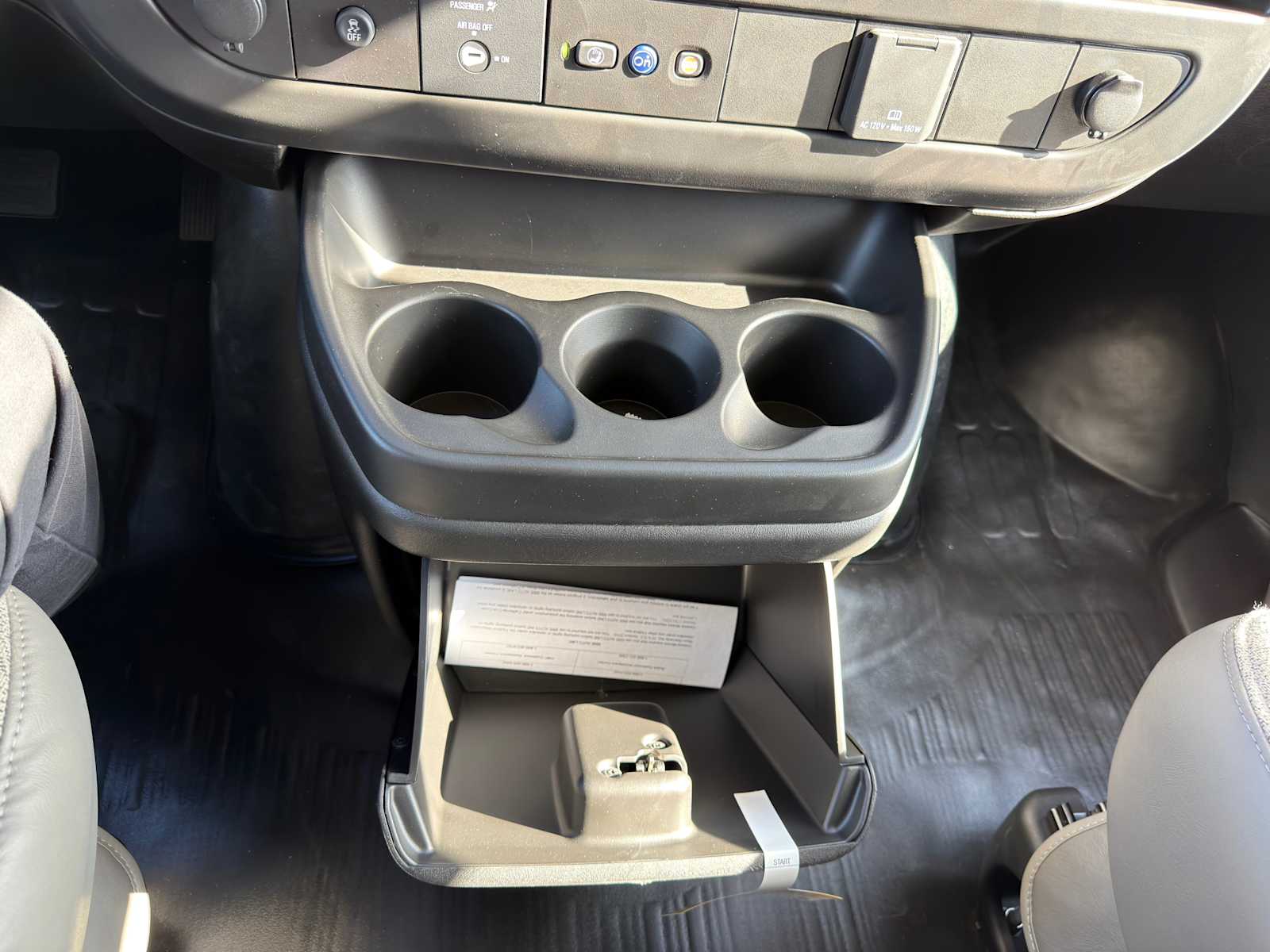 New 2025 Chevrolet Express 2500 Empty Cargo Van - photo 5