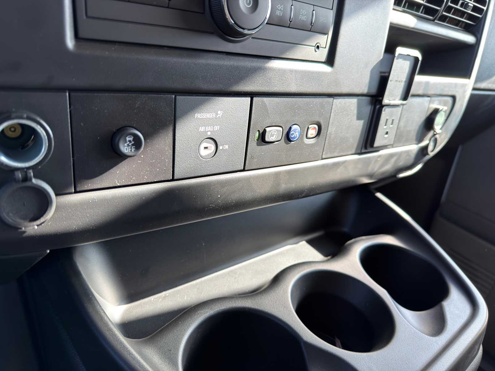 New 2025 Chevrolet Express 2500 Empty Cargo Van - photo 4