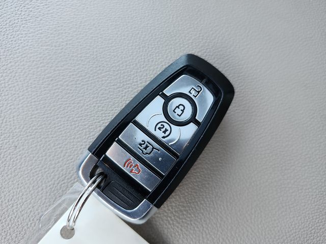 Used 2024 Ford Expedition - photo 1
