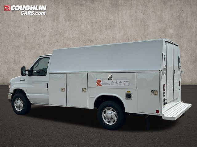 New 2026 Ford E-350 Cutaway - photo 8