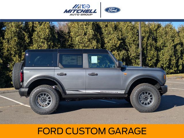 New 2025 Ford Bronco - photo 2