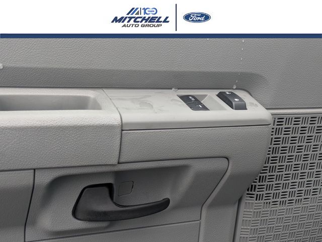 New 1996 Ford E-450 Cutaway - photo 11