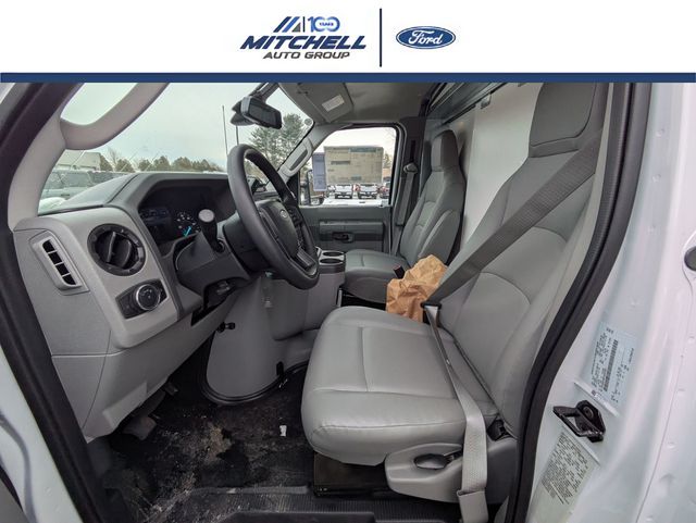 New 1996 Ford E-450 Cutaway - photo 22