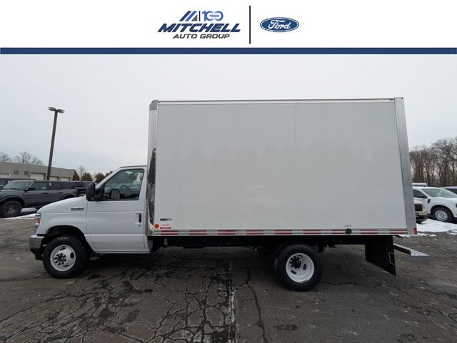 New 1996 Ford E-450 Cutaway - photo 6