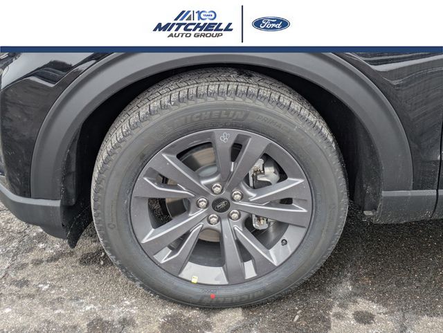 New 2026 Ford Explorer ACTIV - photo 10