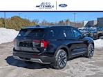 New 2026 Ford Explorer Platinum thumbnail 3
