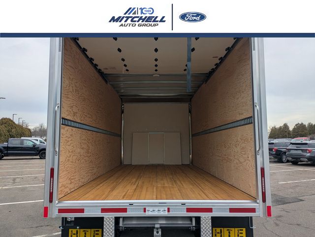 New 1996 Ford E-450 Cutaway - photo 25