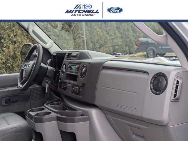 New 1996 Ford E-450 Cutaway - photo 26