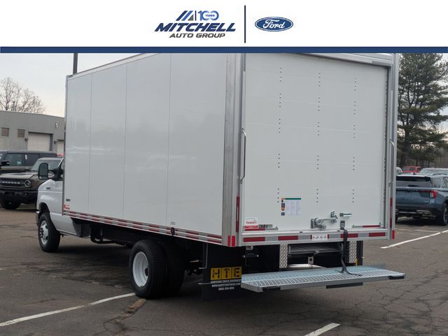 New 1996 Ford E-450 Cutaway - photo 5