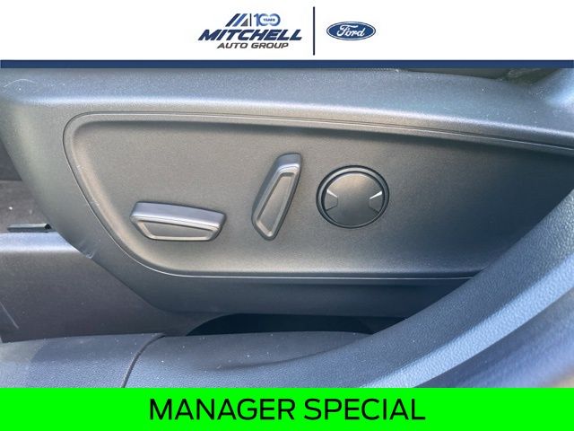 New 2025 Ford Escape Select - photo 17
