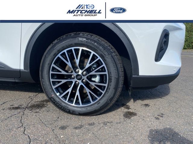 New 2025 Ford Escape Base - photo 3