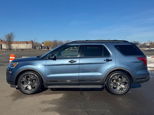 Used 2018 Ford Explorer - photo 2