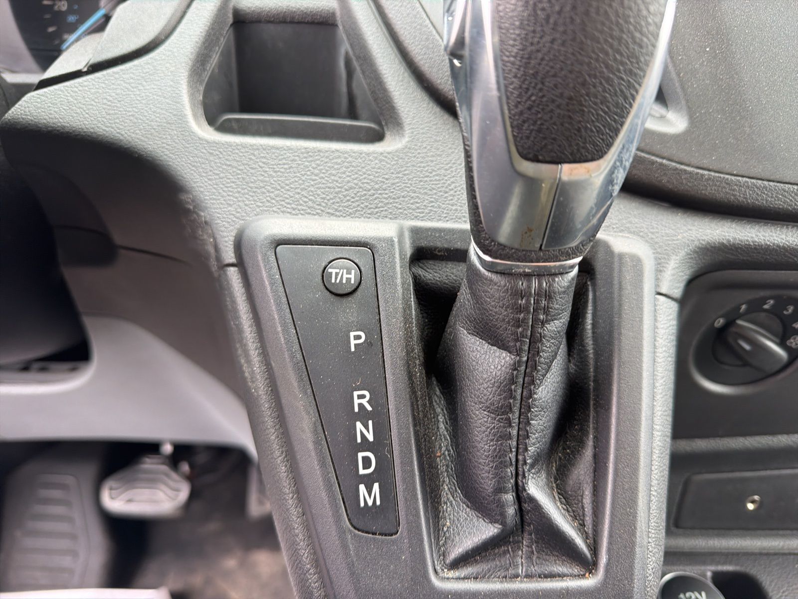 Used 2019 Ford Transit 250 Medium Roof Empty Cargo Van - photo 15