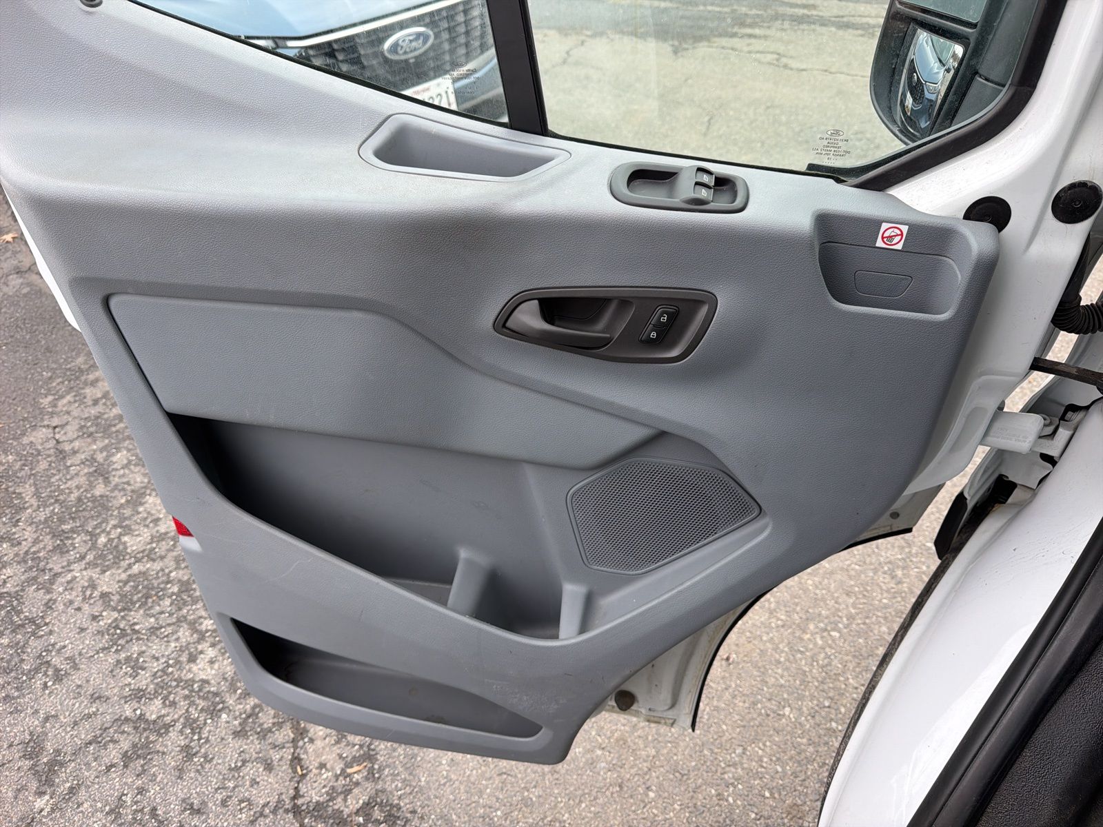 Used 2019 Ford Transit 250 Medium Roof Empty Cargo Van - photo 17