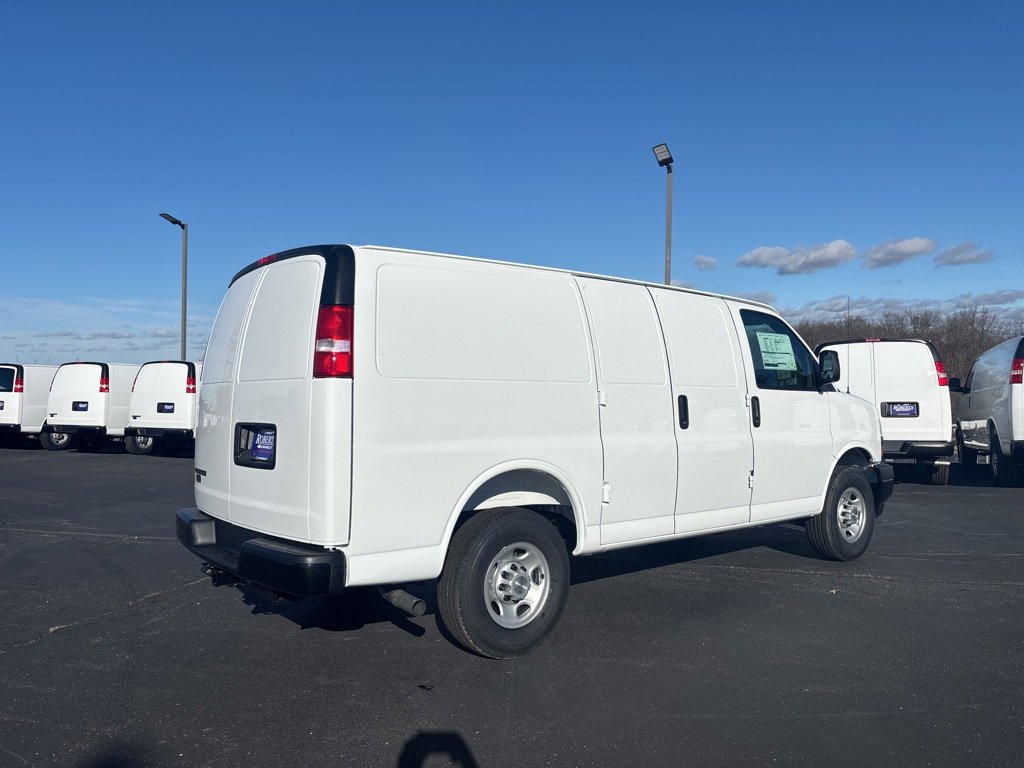 New 2025 Chevrolet Express 2500 Empty Cargo Van - photo 3