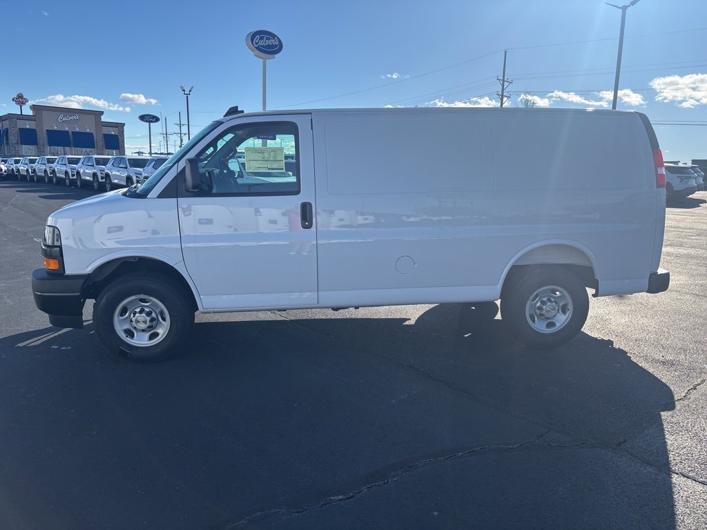 New 2025 Chevrolet Express 2500 Empty Cargo Van - photo 6