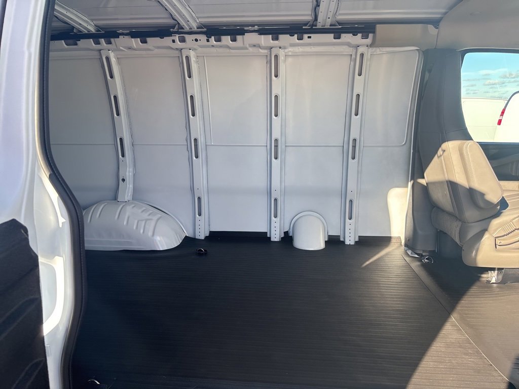 New 2025 Chevrolet Express 2500 Empty Cargo Van - photo 38