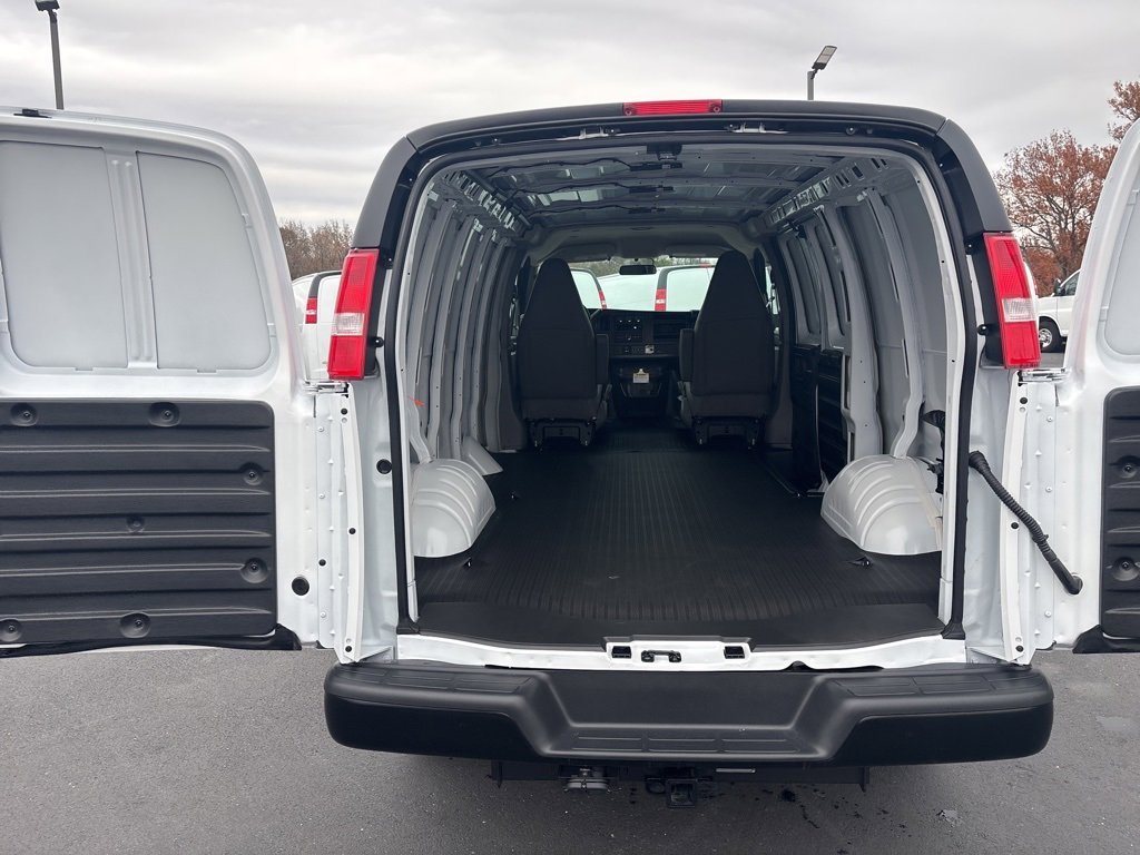 New 2025 Chevrolet Express 2500 Empty Cargo Van - photo 28