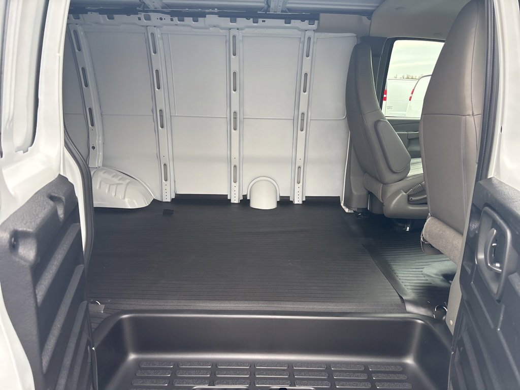 New 2025 Chevrolet Express 2500 Empty Cargo Van - photo 38