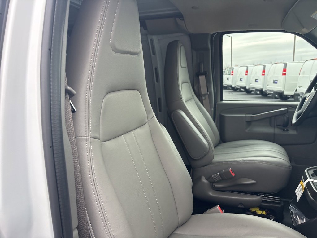 New 2025 Chevrolet Express 2500 Empty Cargo Van - photo 46
