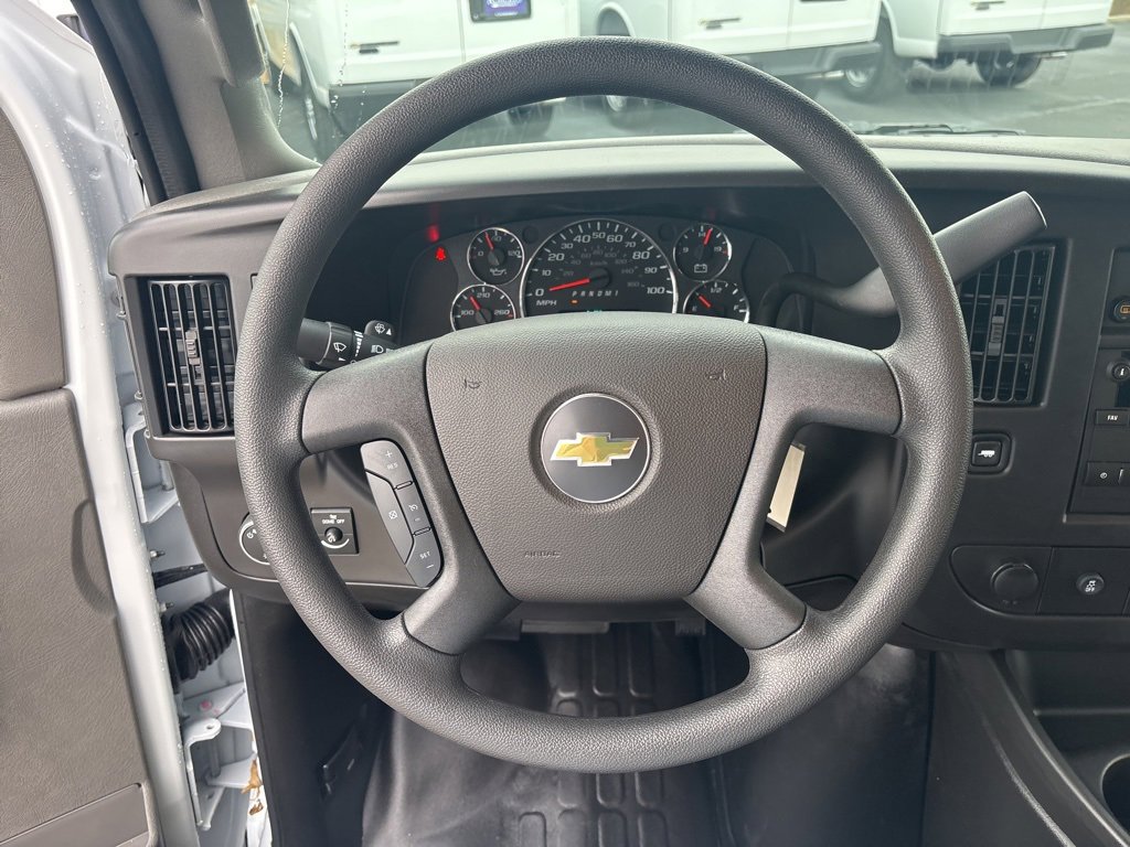 New 2025 Chevrolet Express 2500 Empty Cargo Van - photo 17