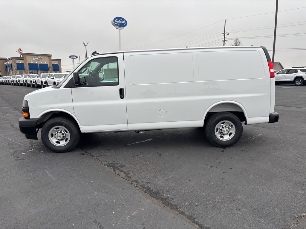 New 2025 Chevrolet Express 2500 Empty Cargo Van - photo 6