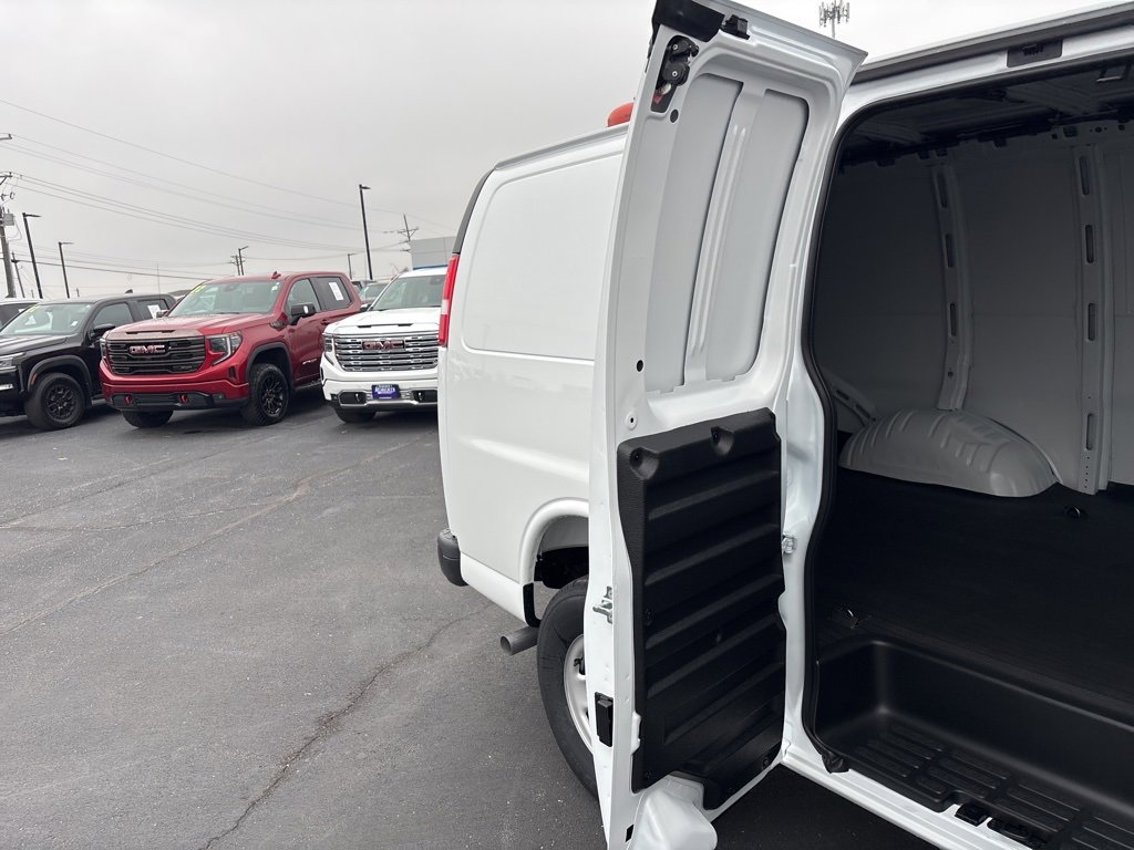 New 2025 Chevrolet Express 2500 Empty Cargo Van - photo 37