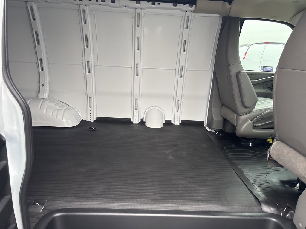 New 2025 Chevrolet Express 2500 Empty Cargo Van - photo 39