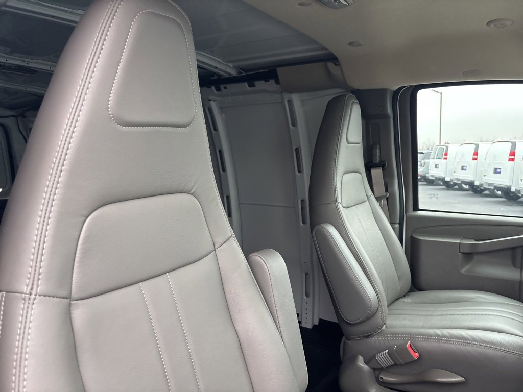 New 2025 Chevrolet Express 2500 Empty Cargo Van - photo 47