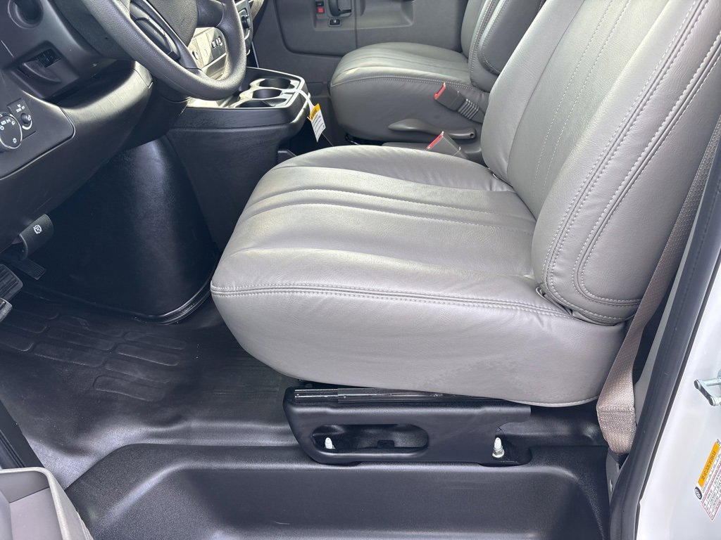New 2025 Chevrolet Express 2500 Empty Cargo Van - photo 16