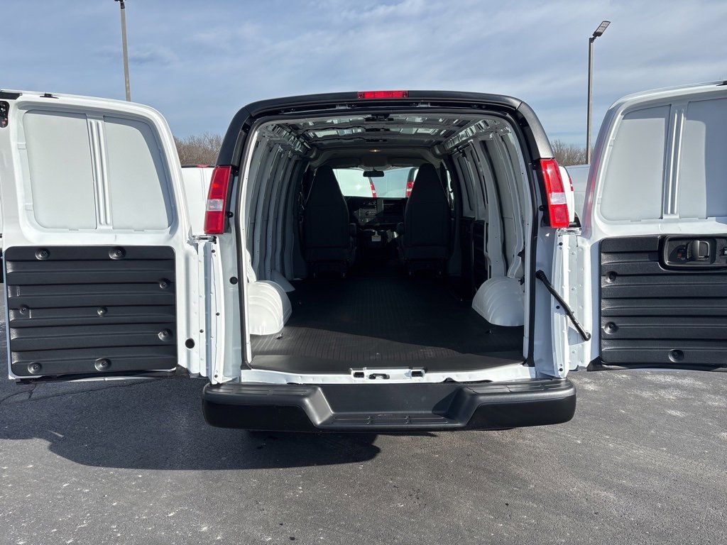 New 2025 Chevrolet Express 2500 Empty Cargo Van - photo 28
