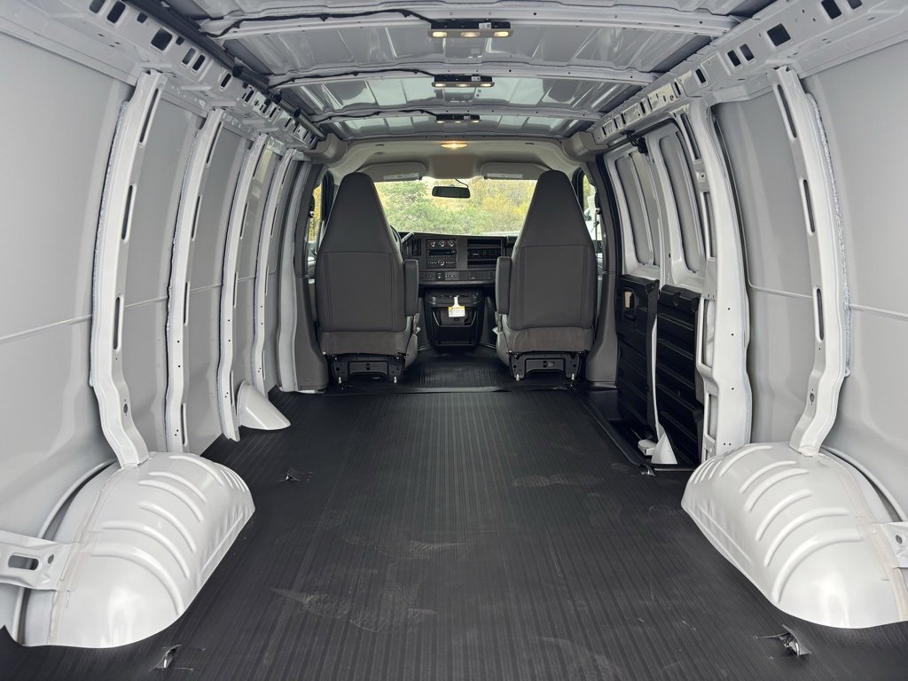 New 2025 Chevrolet Express 2500 Empty Cargo Van - photo 23