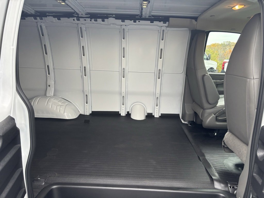 New 2025 Chevrolet Express 2500 Empty Cargo Van - photo 29